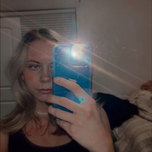 Meet your Posher, Pyper